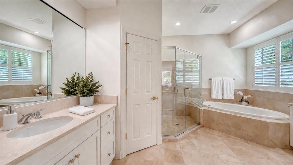 For Sale: $2,650,000 (4 beds, 4 baths, 3544 Square Feet)