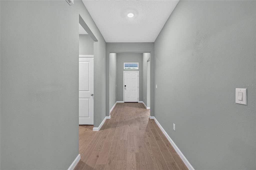 For Sale: $375,000 (4 beds, 3 baths, 2692 Square Feet)