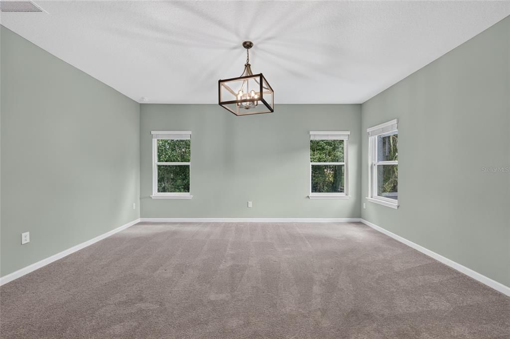 For Sale: $375,000 (4 beds, 3 baths, 2692 Square Feet)