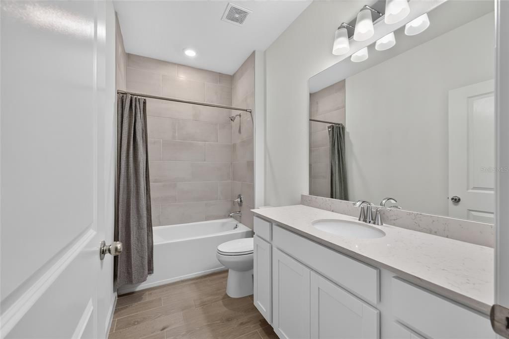 For Sale: $375,000 (4 beds, 3 baths, 2692 Square Feet)