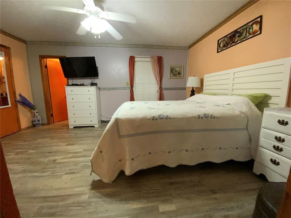 En Venta: $180,000 (2 camas, 2 baños, 1088 Pies cuadrados)