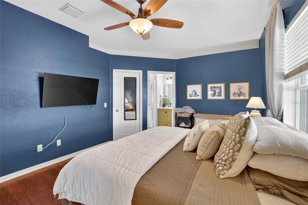 For Sale: $365,000 (3 beds, 2 baths, 1530 Square Feet)