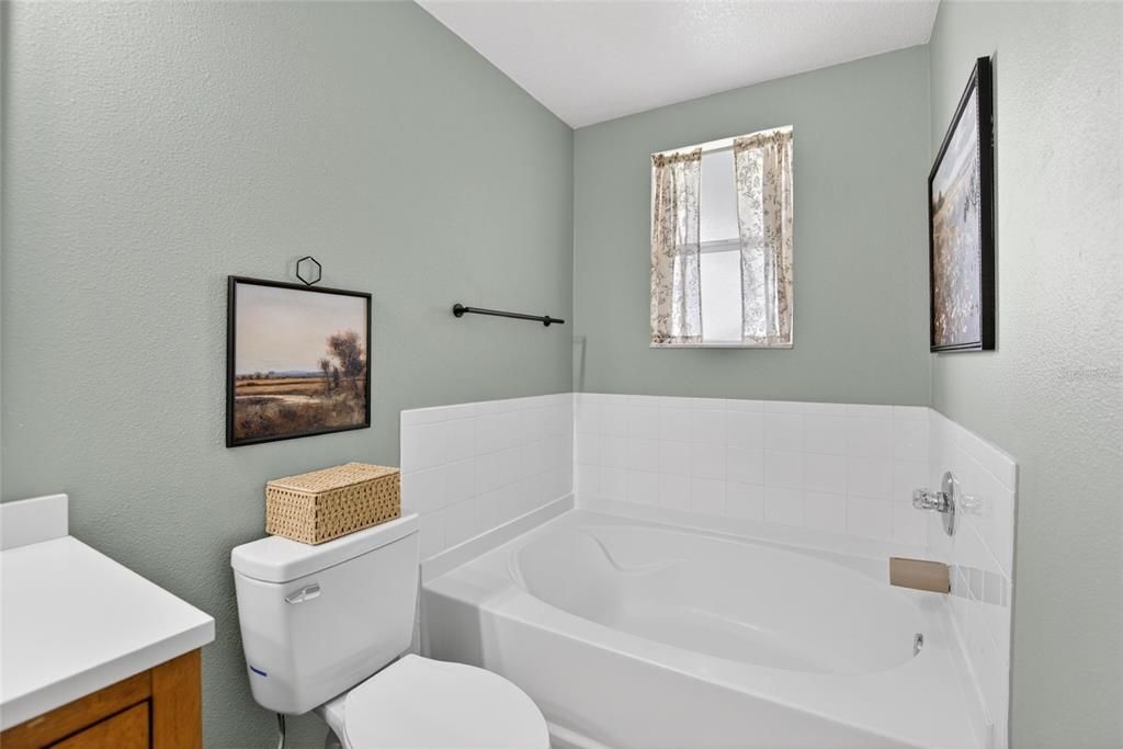 For Sale: $365,000 (3 beds, 2 baths, 1530 Square Feet)