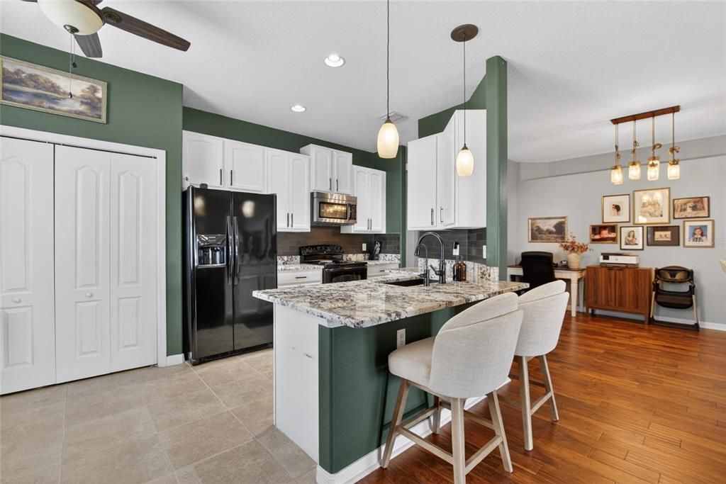 For Sale: $365,000 (3 beds, 2 baths, 1530 Square Feet)
