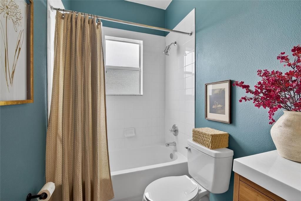 For Sale: $365,000 (3 beds, 2 baths, 1530 Square Feet)