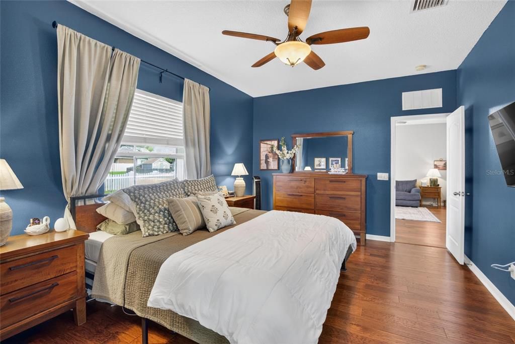 For Sale: $365,000 (3 beds, 2 baths, 1530 Square Feet)