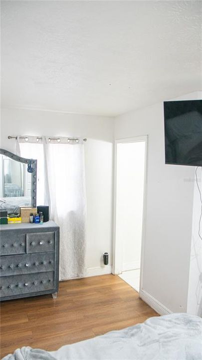 For Sale: $515,000 (3 beds, 2 baths, 1196 Square Feet)