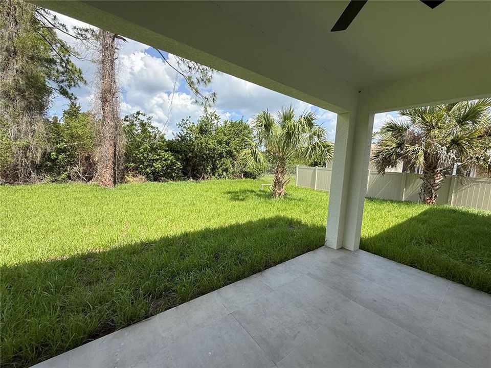 For Rent: $2,050 (3 beds, 2 baths, 1706 Square Feet)