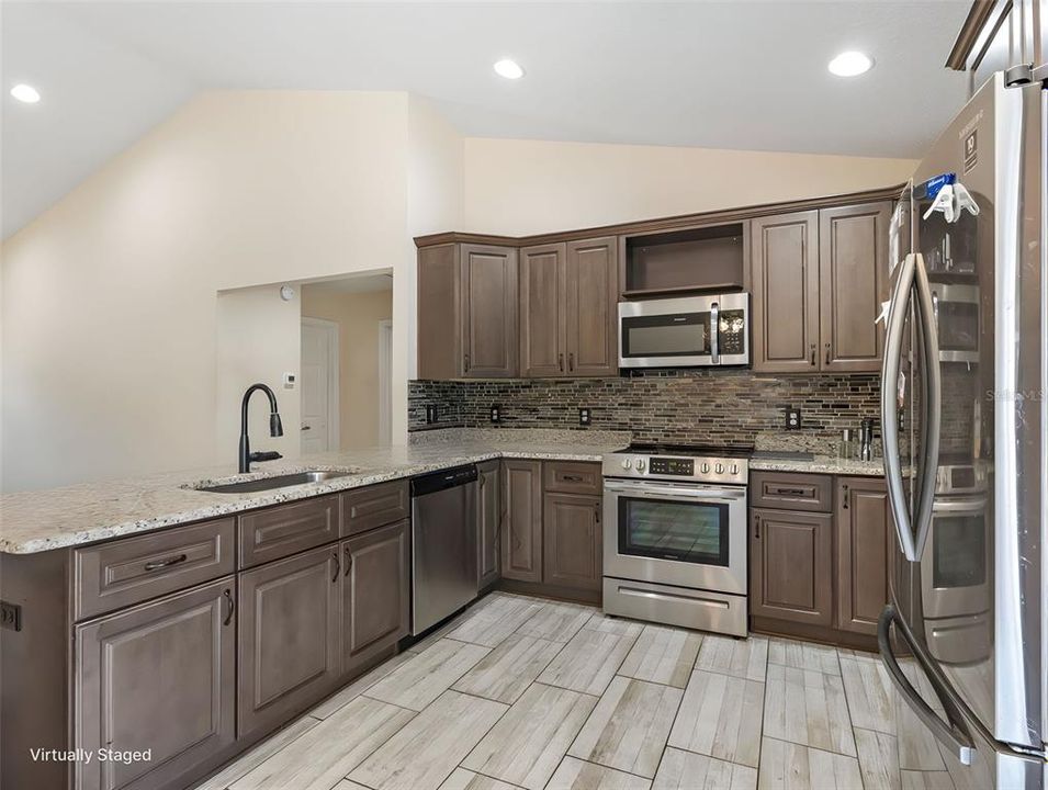 En Venta: $269,000 (3 camas, 2 baños, 1362 Pies cuadrados)