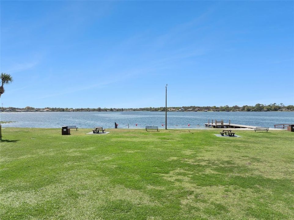 En Venta: $550,000 (4 camas, 2 baños, 1768 Pies cuadrados)