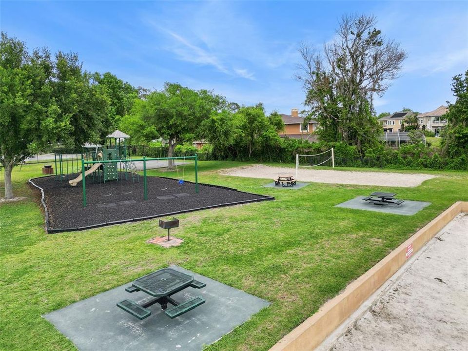 En Venta: $550,000 (4 camas, 2 baños, 1768 Pies cuadrados)