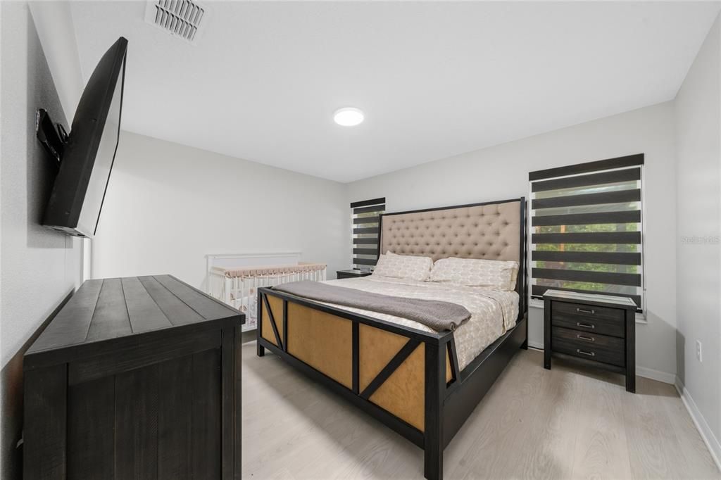 En Venta: $330,000 (3 camas, 2 baños, 1355 Pies cuadrados)