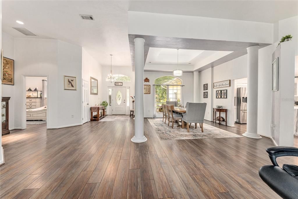 For Sale: $1,600,000 (4 beds, 3 baths, 3296 Square Feet)