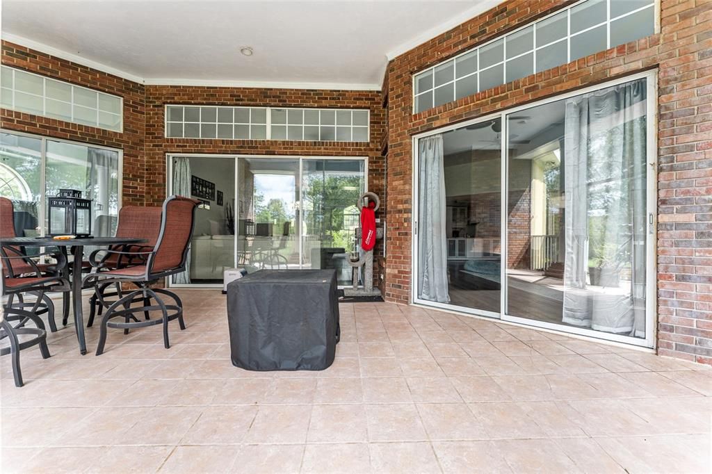 For Sale: $1,600,000 (4 beds, 3 baths, 3296 Square Feet)