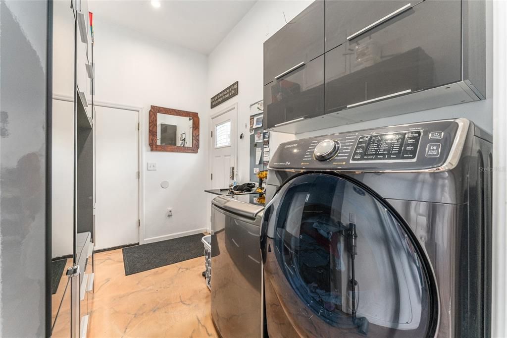 For Sale: $1,600,000 (4 beds, 3 baths, 3296 Square Feet)