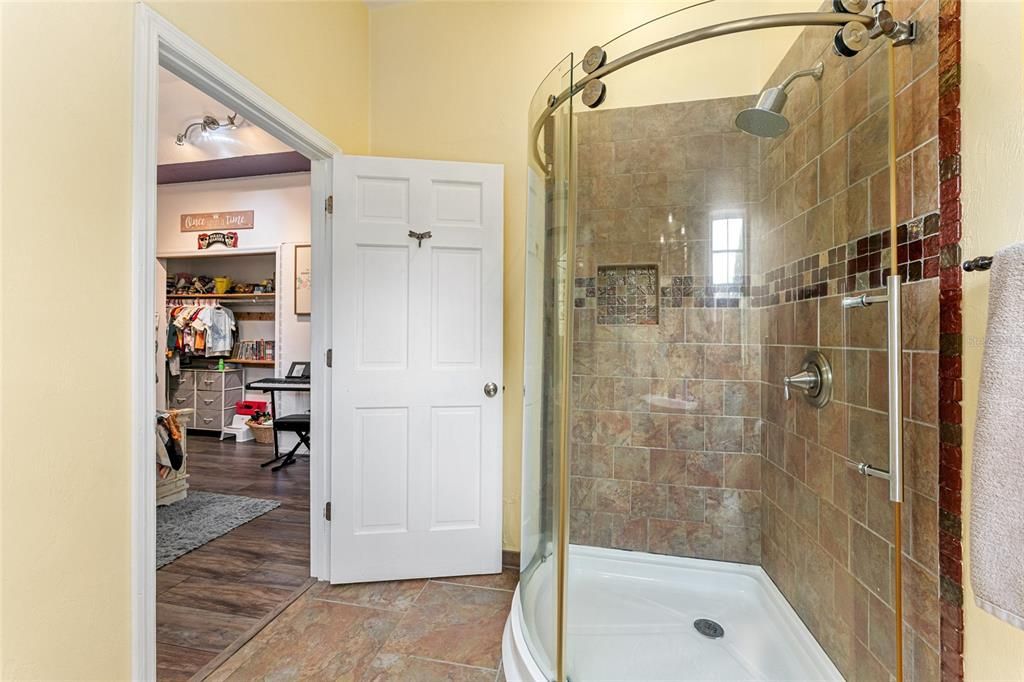 For Sale: $1,600,000 (4 beds, 3 baths, 3296 Square Feet)