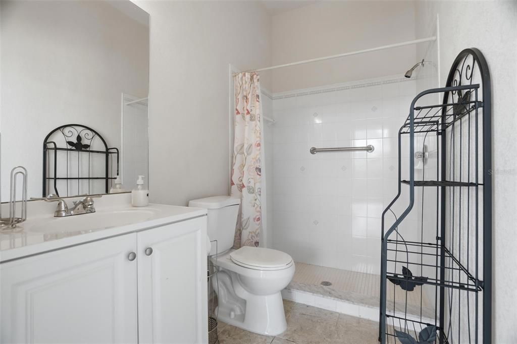 For Sale: $850,000 (3 beds, 3 baths, 3214 Square Feet)