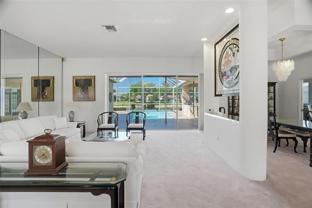 For Sale: $850,000 (3 beds, 3 baths, 3214 Square Feet)