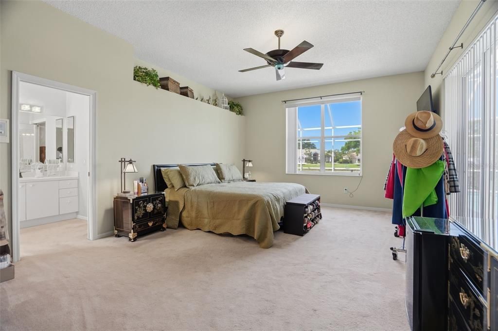 For Sale: $850,000 (3 beds, 3 baths, 3214 Square Feet)