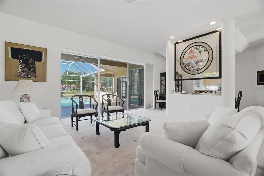 For Sale: $850,000 (3 beds, 3 baths, 3214 Square Feet)