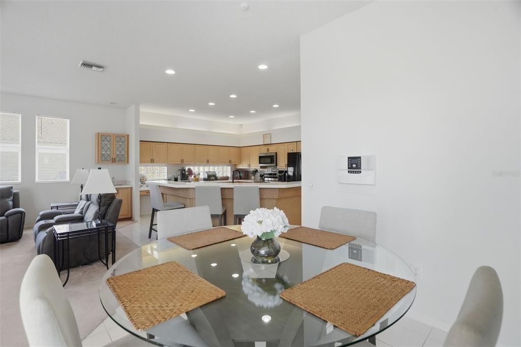 For Sale: $850,000 (3 beds, 3 baths, 3214 Square Feet)