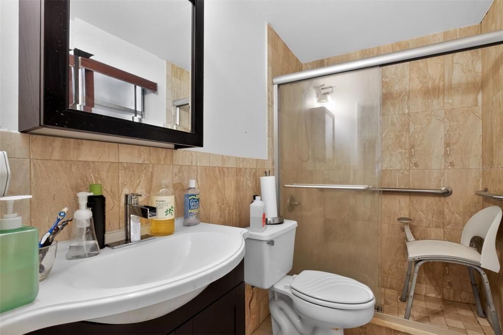 For Sale: $207,000 (3 beds, 2 baths, 1285 Square Feet)