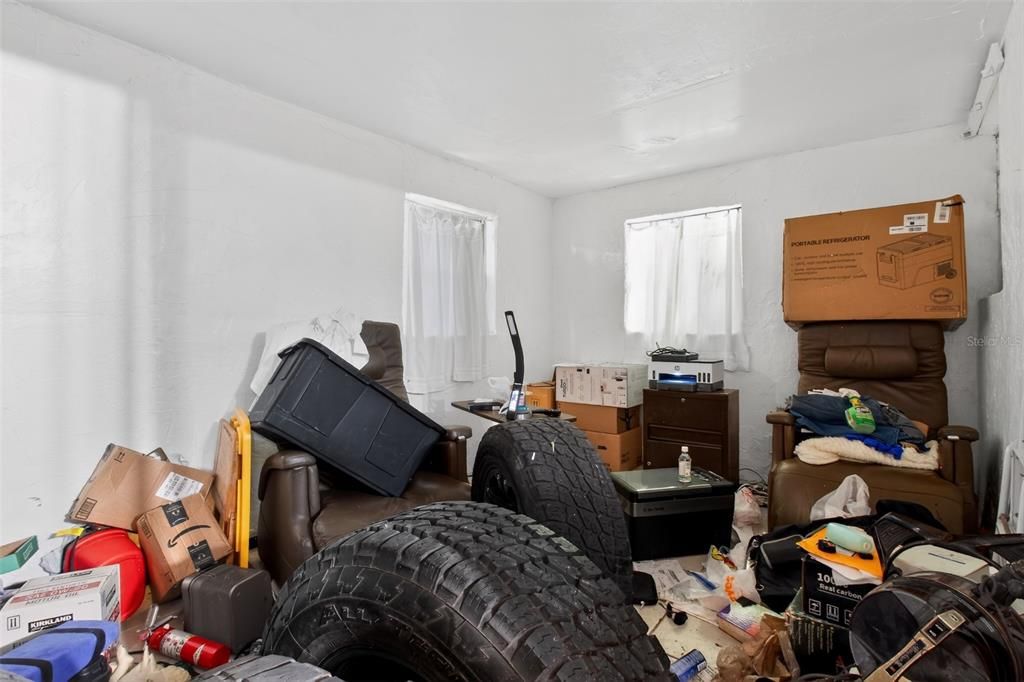 For Sale: $207,000 (3 beds, 2 baths, 1285 Square Feet)