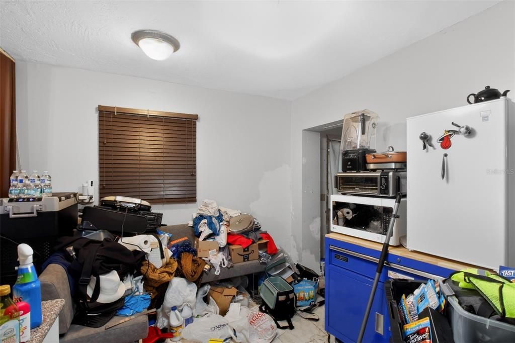 For Sale: $207,000 (3 beds, 2 baths, 1285 Square Feet)