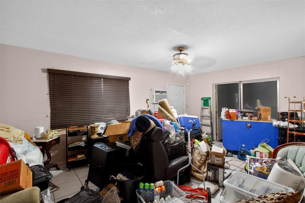 For Sale: $207,000 (3 beds, 2 baths, 1285 Square Feet)