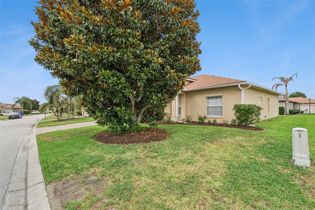 For Sale: $334,900 (3 beds, 2 baths, 1700 Square Feet)