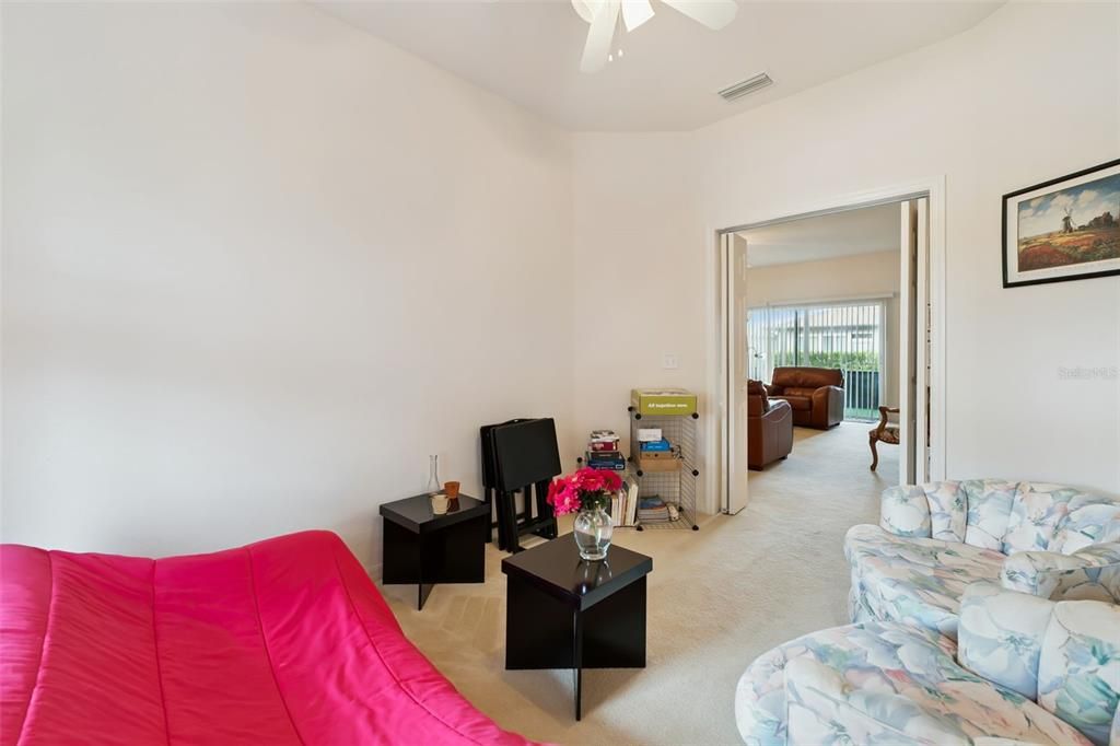 For Sale: $334,900 (3 beds, 2 baths, 1700 Square Feet)