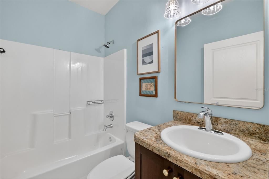 For Sale: $299,500 (3 beds, 2 baths, 1641 Square Feet)