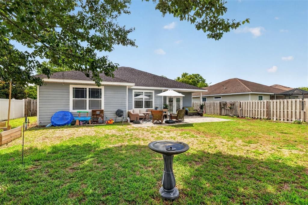 For Sale: $299,500 (3 beds, 2 baths, 1641 Square Feet)