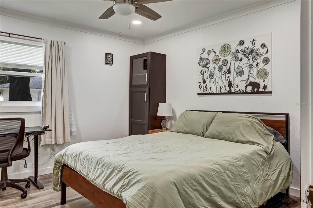 For Sale: $589,000 (5 beds, 3 baths, 2361 Square Feet)