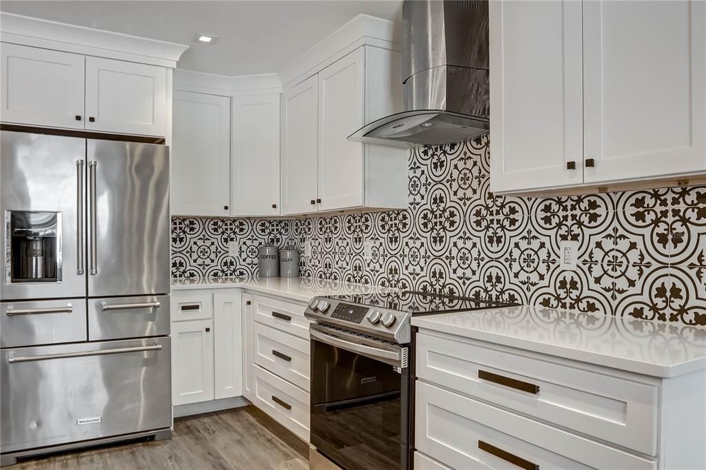 For Sale: $589,000 (5 beds, 3 baths, 2361 Square Feet)