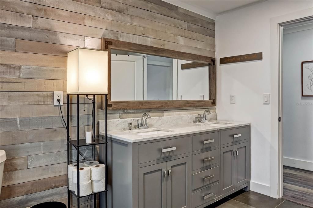 For Sale: $589,000 (5 beds, 3 baths, 2361 Square Feet)