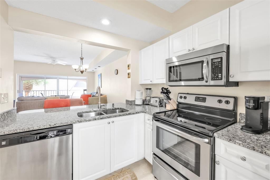 For Rent: $2,200 (2 beds, 2 baths, 1232 Square Feet)