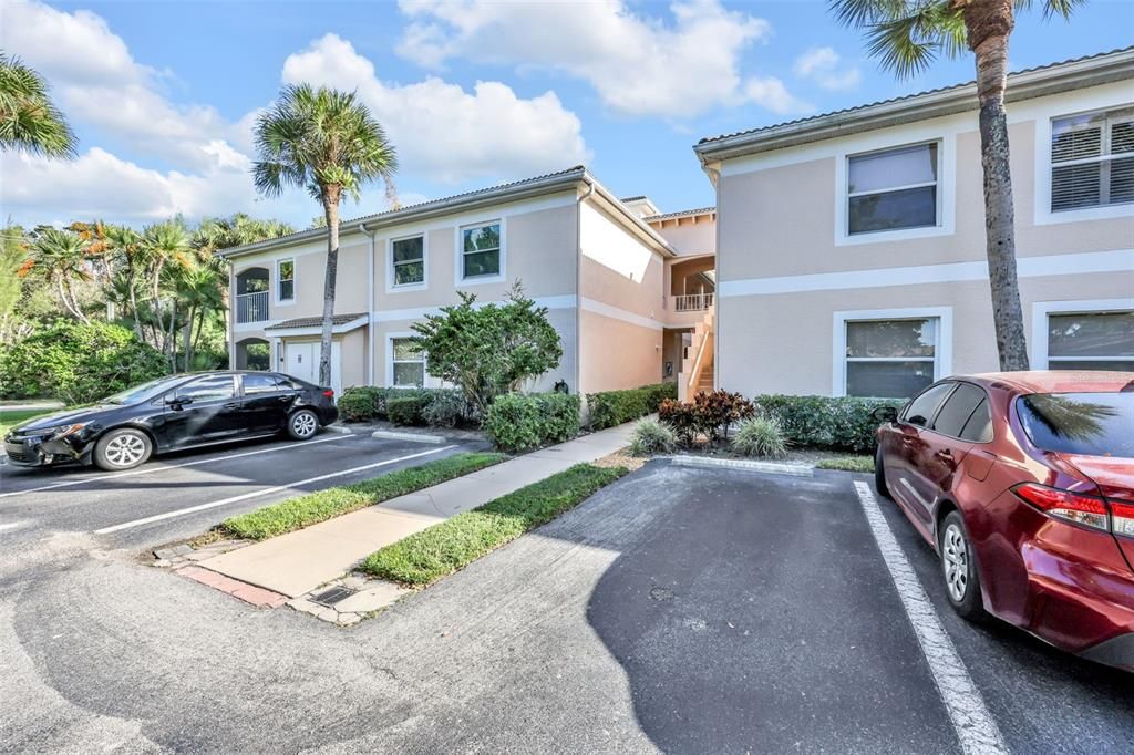 For Rent: $2,200 (2 beds, 2 baths, 1232 Square Feet)