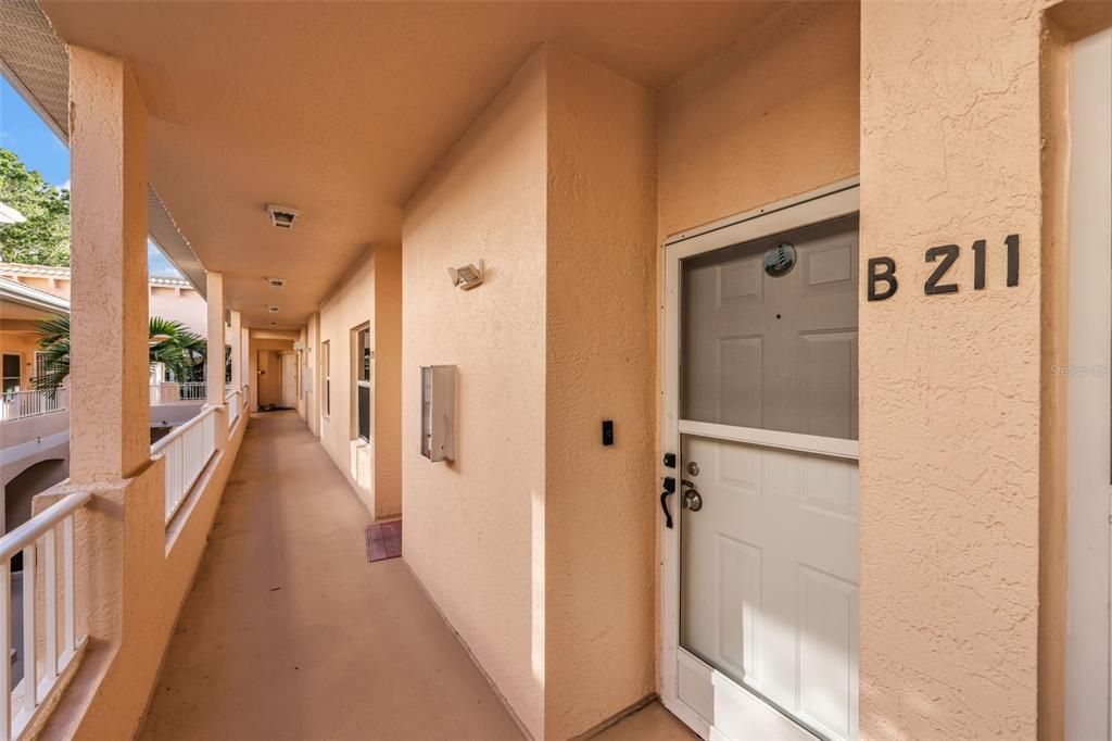 For Rent: $2,200 (2 beds, 2 baths, 1232 Square Feet)