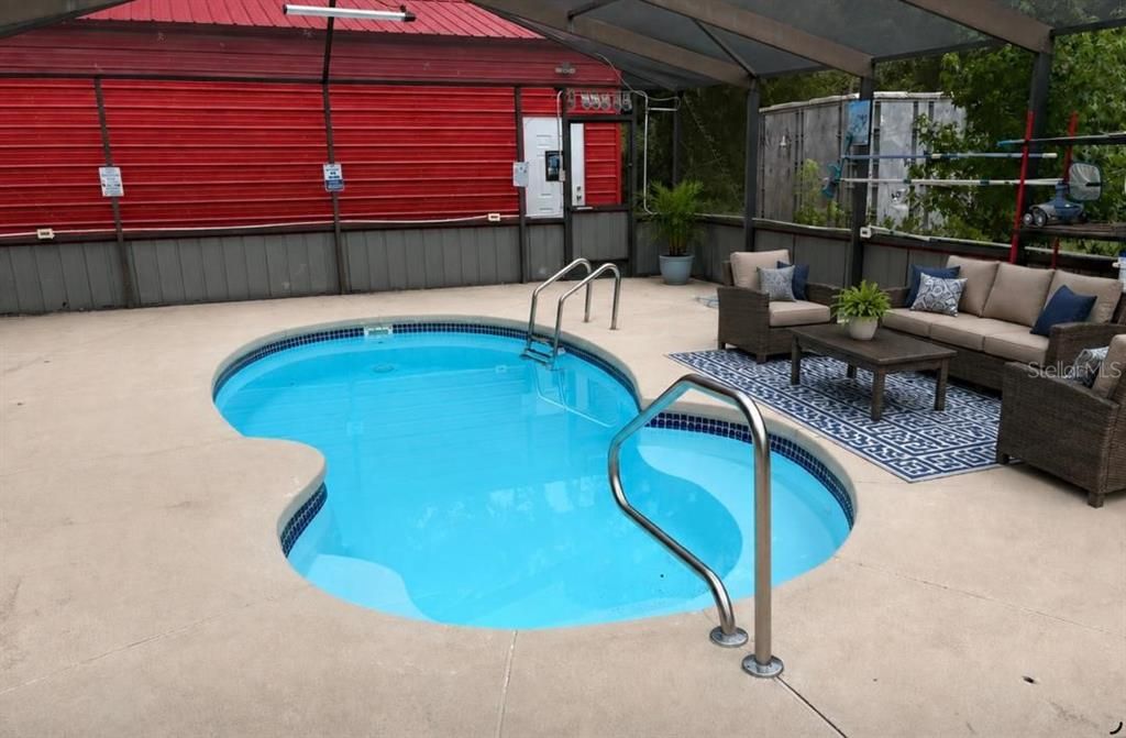 For Sale: $475,000 (4 beds, 2 baths, 2201 Square Feet)