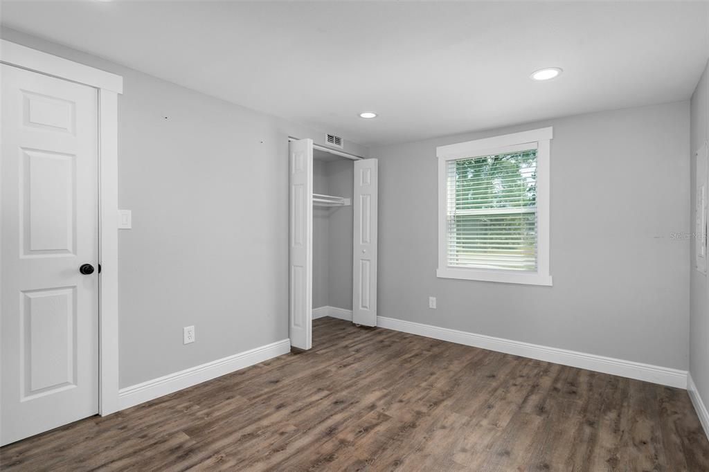 For Rent: $1,550 (2 beds, 1 baths, 816 Square Feet)