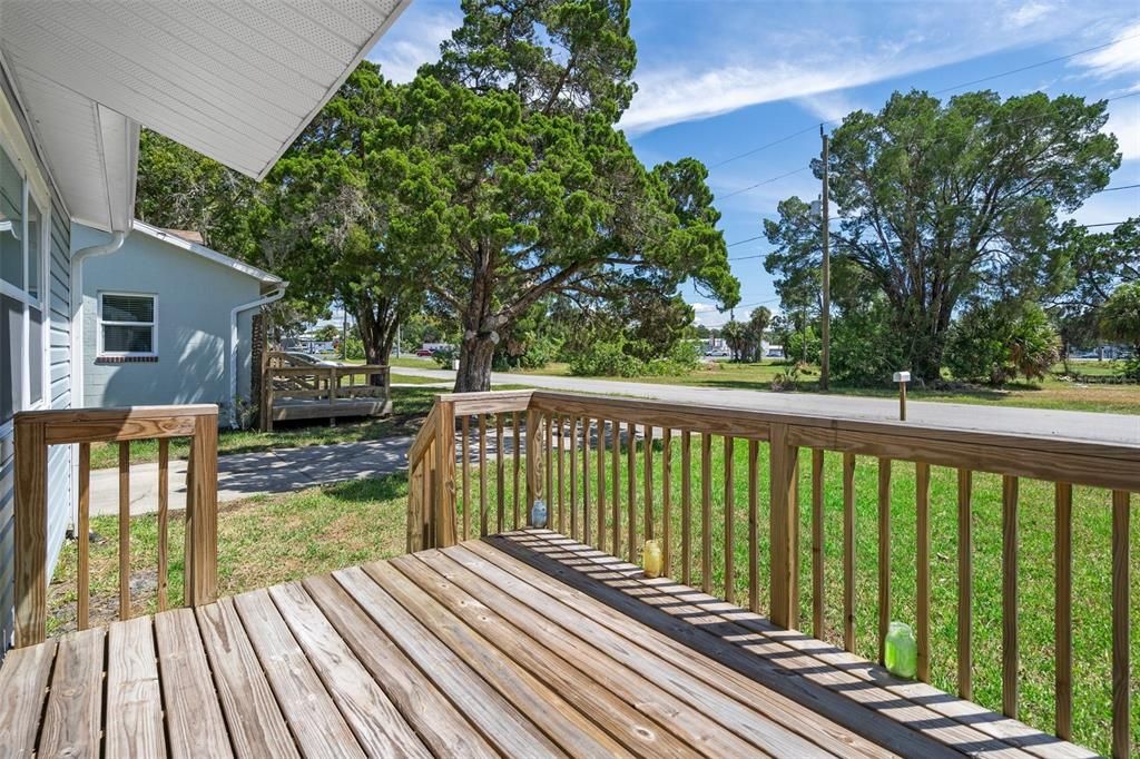 For Rent: $1,550 (2 beds, 1 baths, 816 Square Feet)
