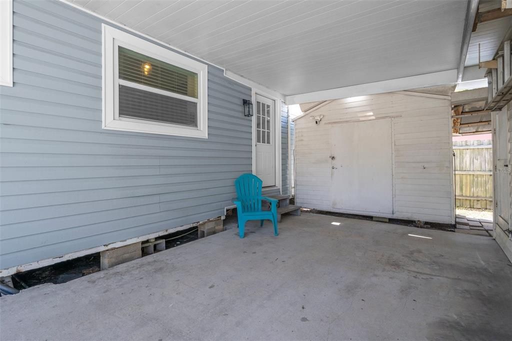 For Rent: $1,550 (2 beds, 1 baths, 816 Square Feet)