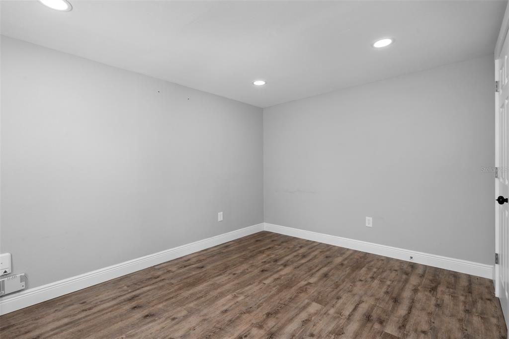 For Rent: $1,550 (2 beds, 1 baths, 816 Square Feet)