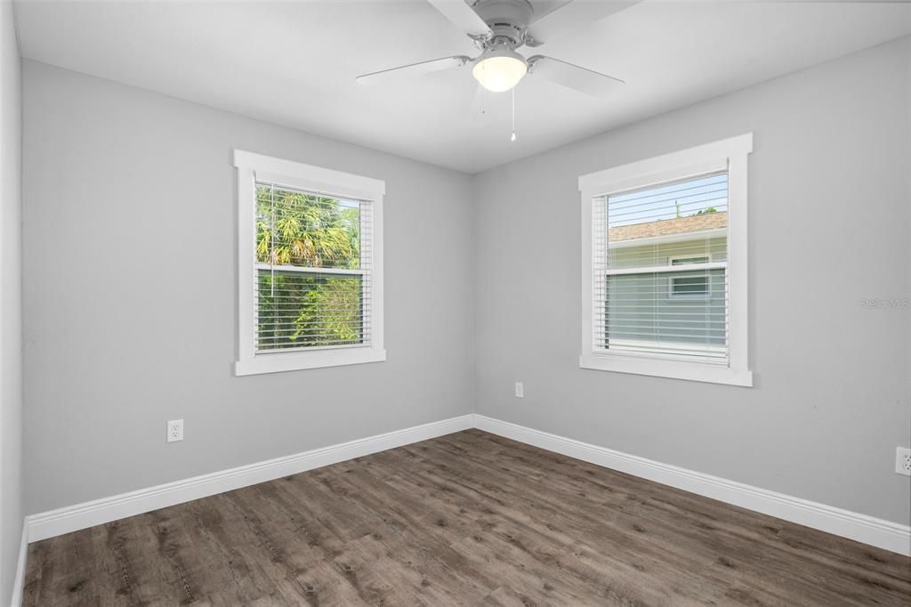For Rent: $1,550 (2 beds, 1 baths, 816 Square Feet)