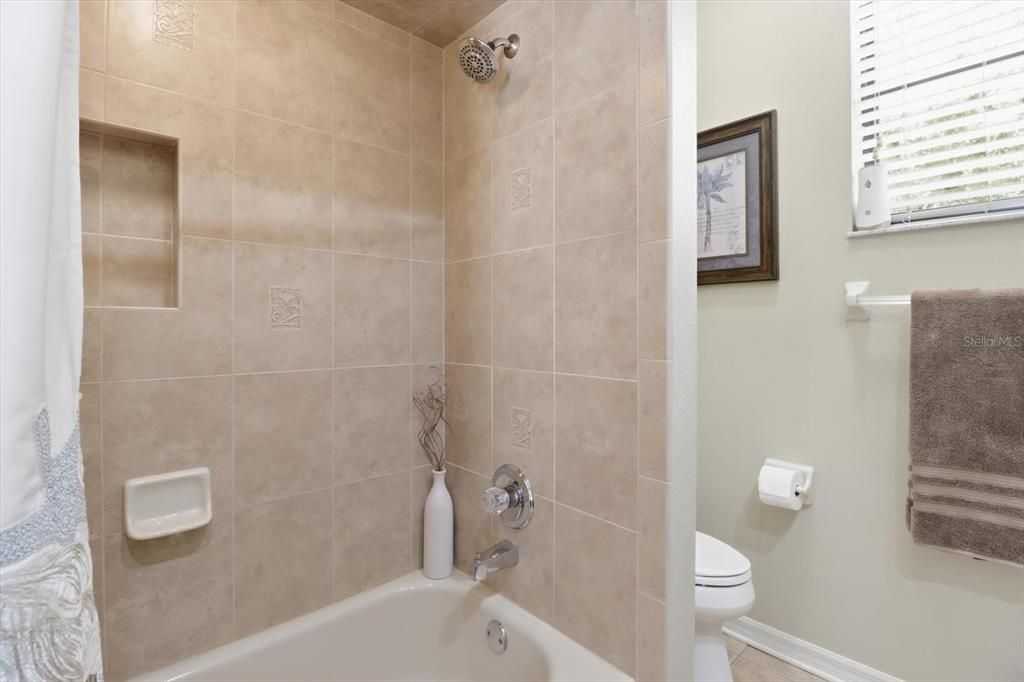 For Sale: $439,000 (3 beds, 2 baths, 2164 Square Feet)