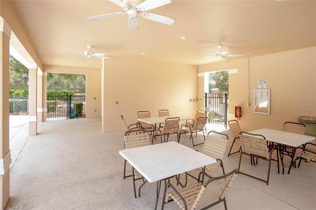 For Rent: $2,295 (3 beds, 2 baths, 2029 Square Feet)