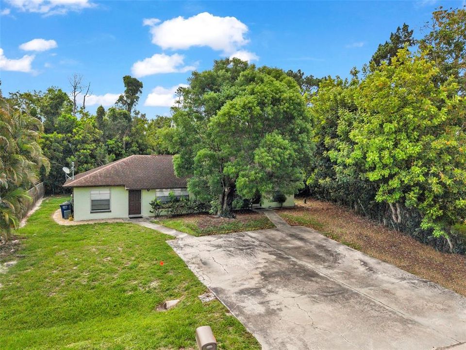 For Sale: $349,900 (4 beds, 0 baths, 1800 Square Feet)