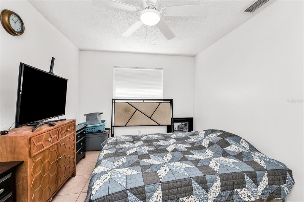 For Sale: $349,900 (4 beds, 0 baths, 1800 Square Feet)