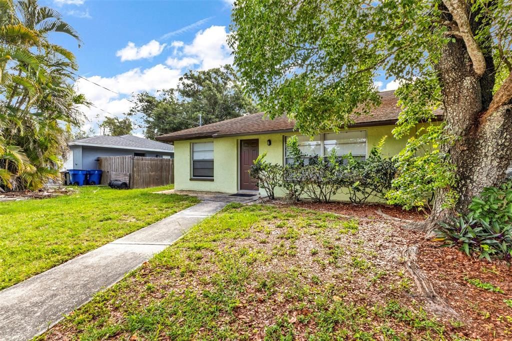 For Sale: $349,900 (4 beds, 0 baths, 1800 Square Feet)